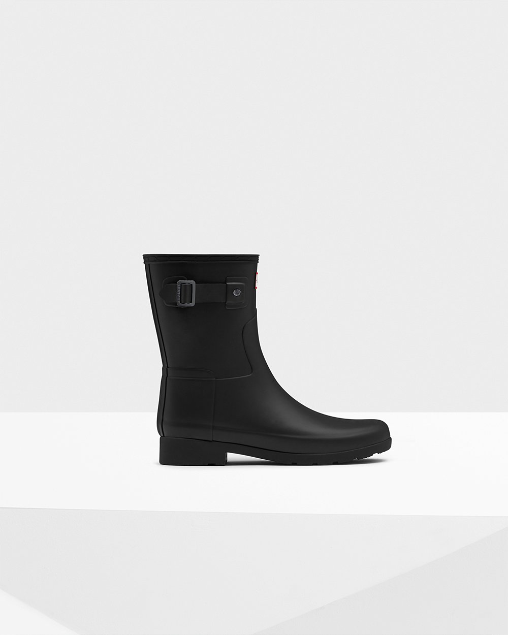 Women Hunter Refined Slim Fit | Short Rain Boots Black | NZ-7594-RIVF